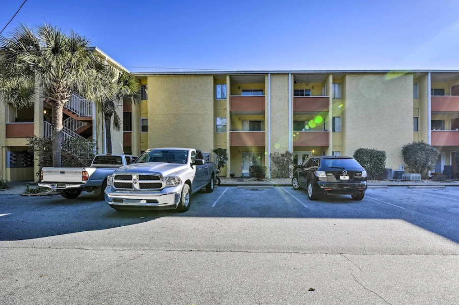 Waterfront Mary Esther Condo w/ Kayaks!