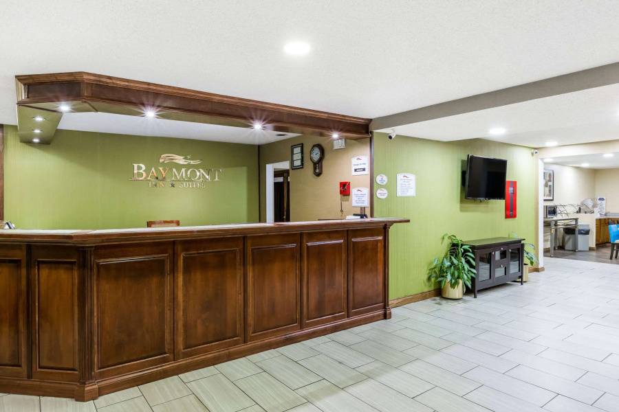 Baymont by Wyndham Louisville South I 65