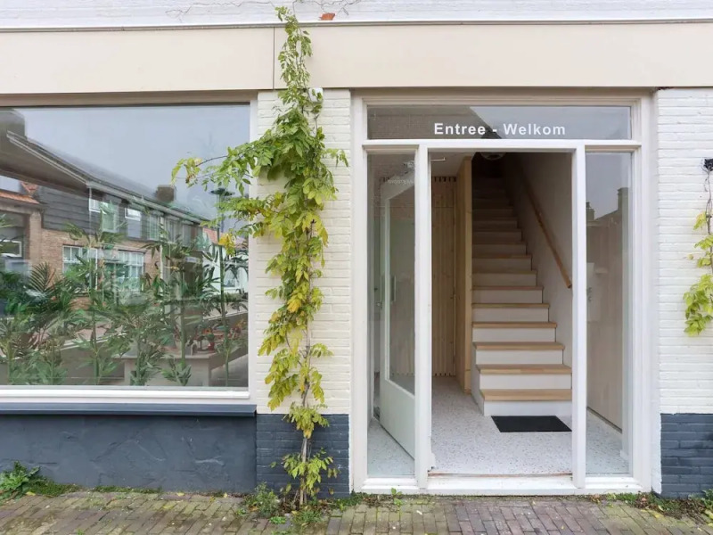 Shared Garden Apartment Retreat