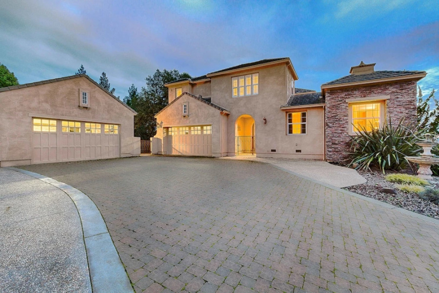 Spacious Santa Rosa House by RedAwning