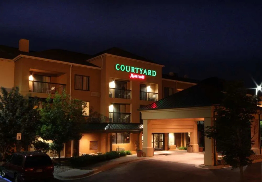 Courtyard Flint Grand Blanc
