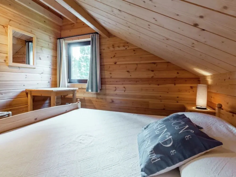 Modern Holiday Home in Vresse-sur-Semois with Kayaking