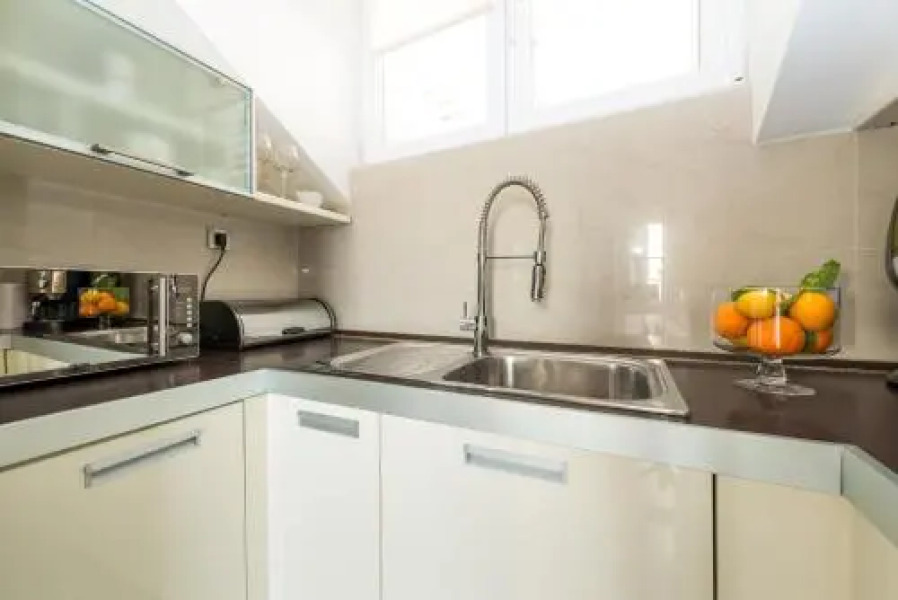 SunDeck Comfort Apartment