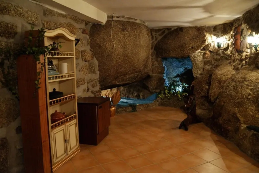 House With 2 Bedrooms in Vila Nova de Famalicão, With Wonderful Lake V
