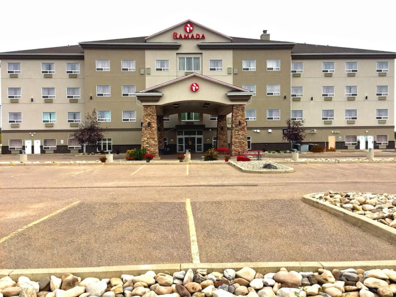 Ramada Lac La Biche
