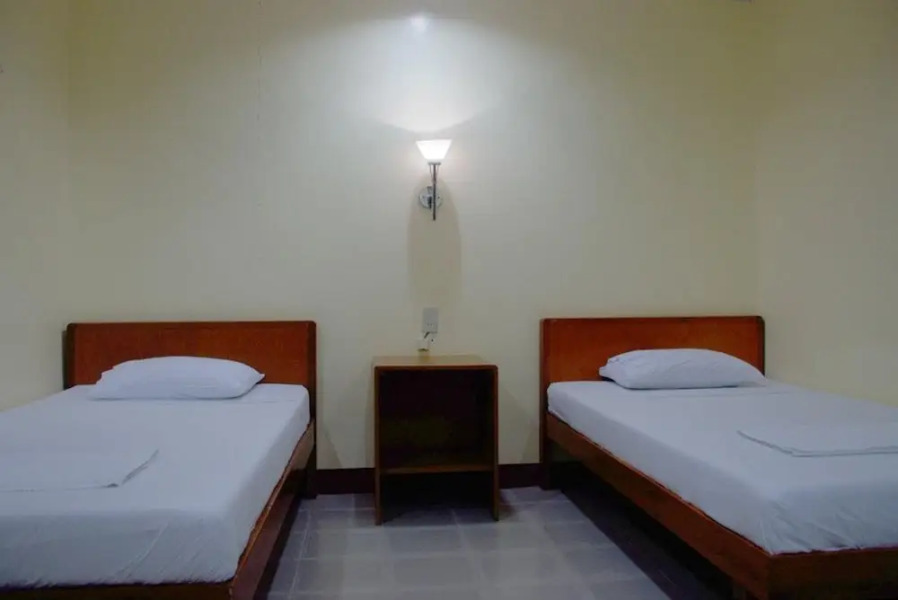 Club Manila East Real