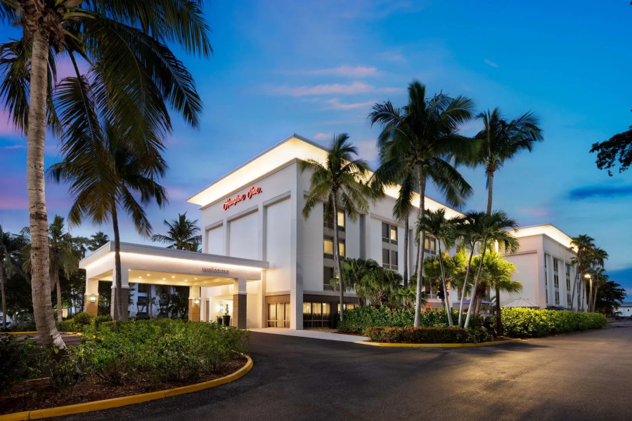 Hampton Inn Naples Central