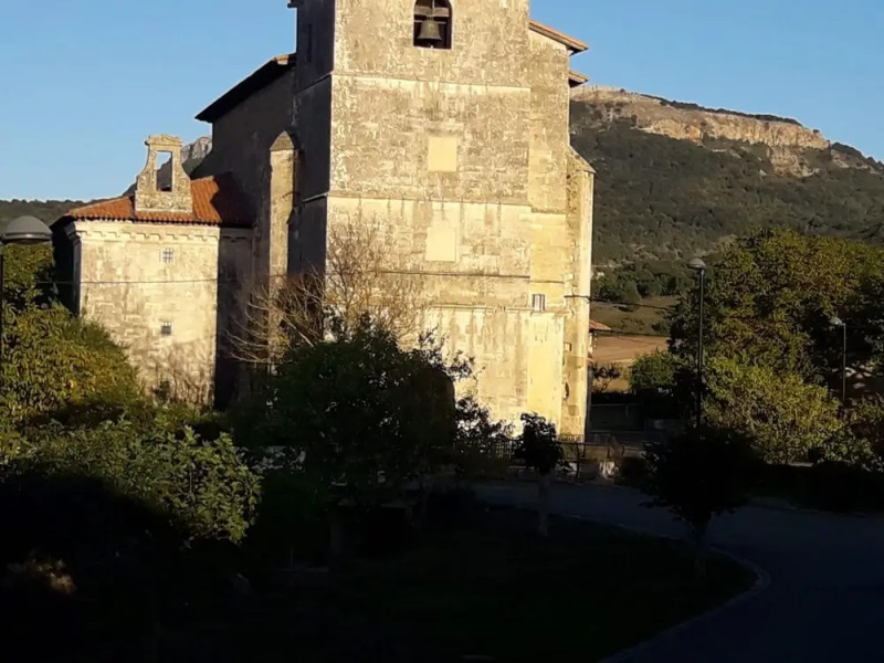 House With 5 Bedrooms in Munain, With Wonderful Mountain View and Enclosed Garden