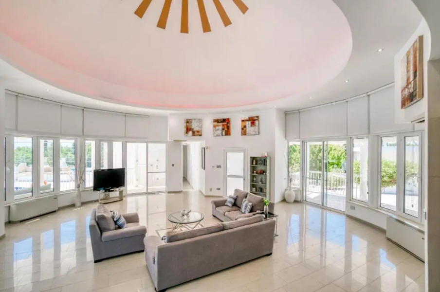 Villa Amelia by Ezoria