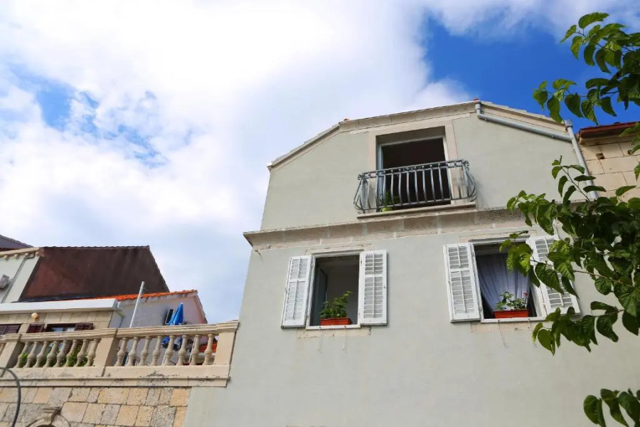 Apartments and Rooms Denoble