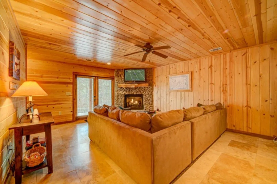 Aska Creek-n-view by Escape to Blue Ridge