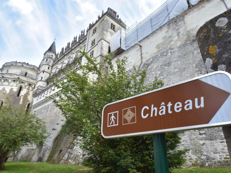 Holiday home in St. Maurice sur Aveyron with garden