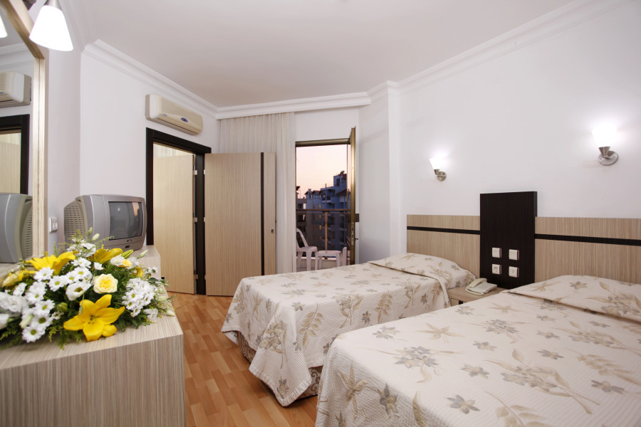 Monte Carlo Hotel - All Inclusive