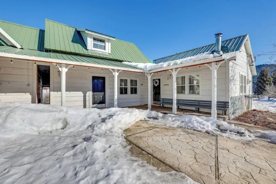 Fish, Hike & More: Garden Valley Family Home