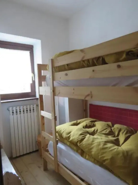 tipica baita con vista sul monte magnola