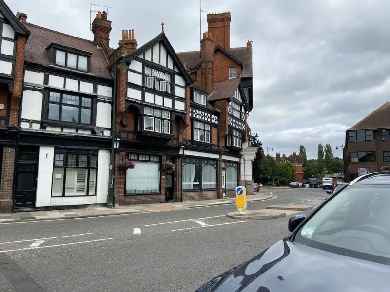 Captivating 3-bed Apartment in Henley-on-thames