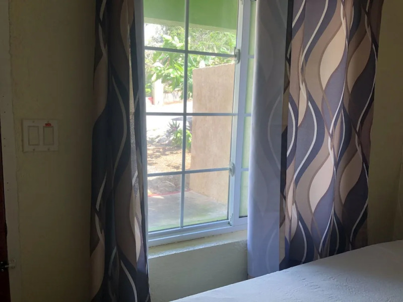 Sea Coast Inn & Suites