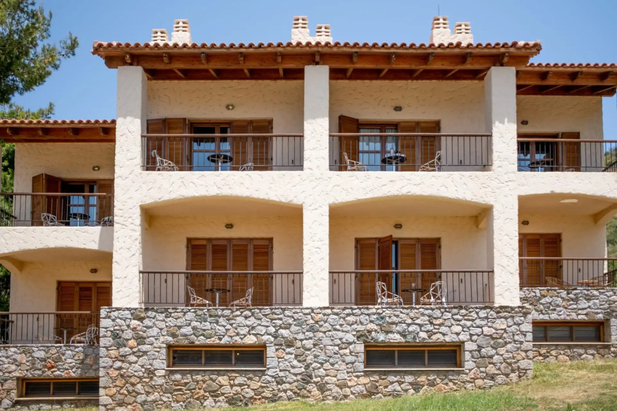 Kaminos Hotel by Nin & Bau