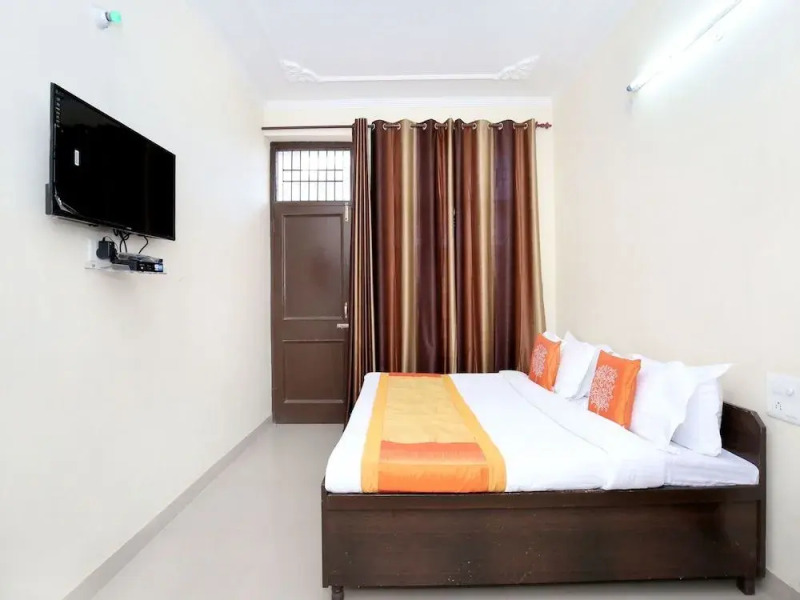 OYO 12734 Home Valley View Studio Kasauli