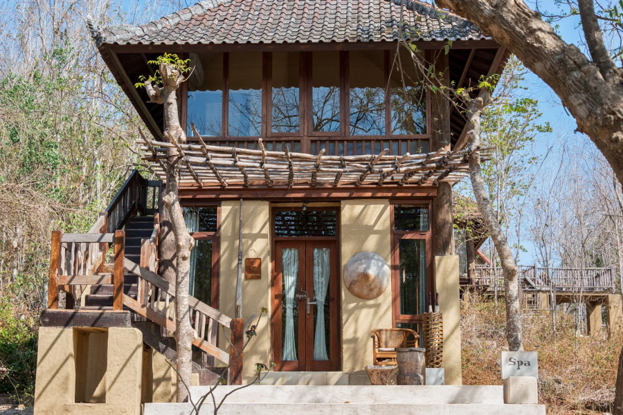 NusaBay Menjangan by WHM