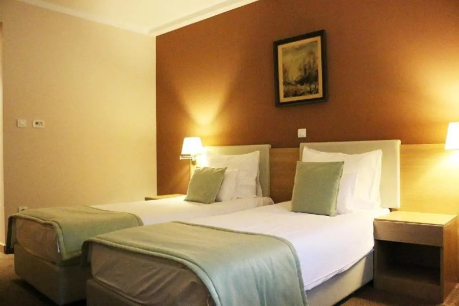 Etno Naselje Vrdnička Kula