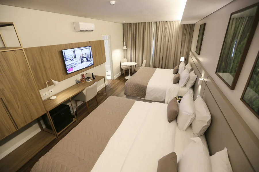 4WOO Hotel