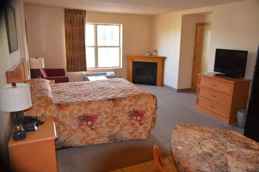 Grand Smokies Resort Lodge