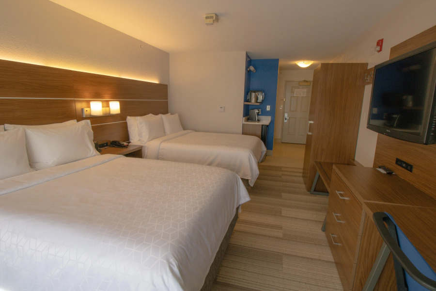 Holiday Inn Express and Suites Manassas by IHG