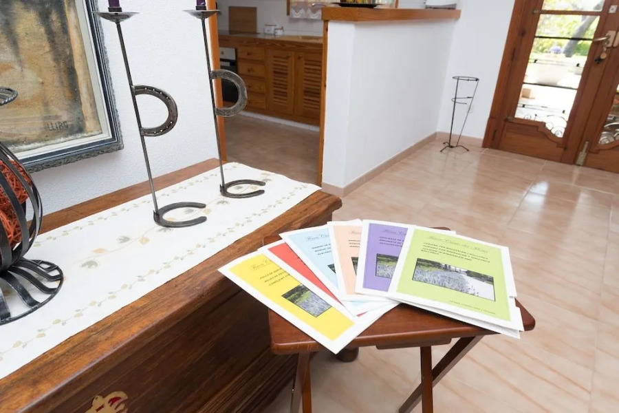 ES Cantó DES Morés