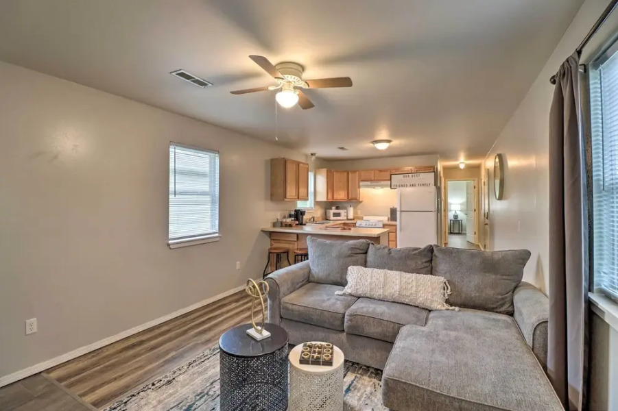 Cozy West Plains Home Near Shopping & Dining!