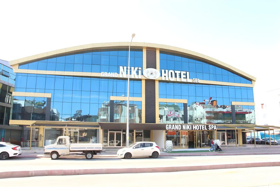 Grand Niki Hotel & Spa
