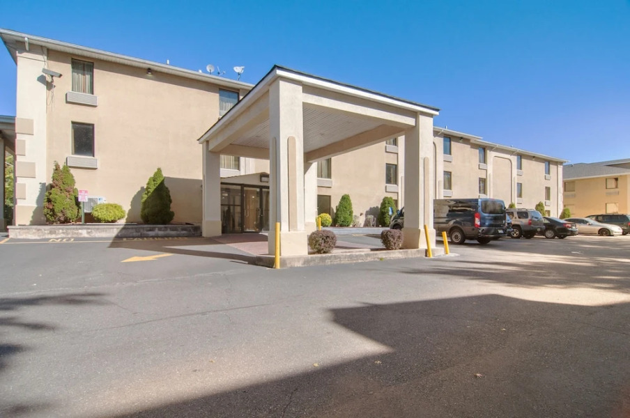 Americas Best Value Inn - Newark Airport