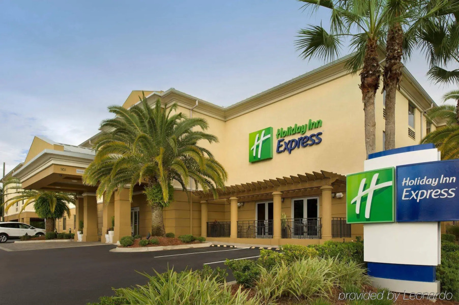 Holiday Inn Express Jacksonville Beach by IHG