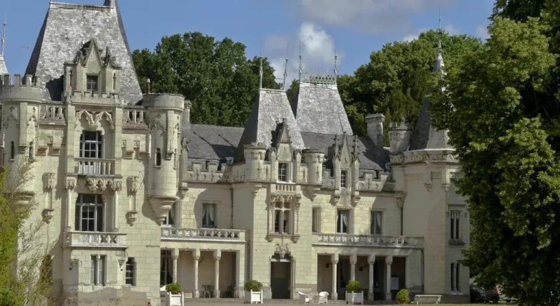 Château de Salvert- Chambre dHôtes