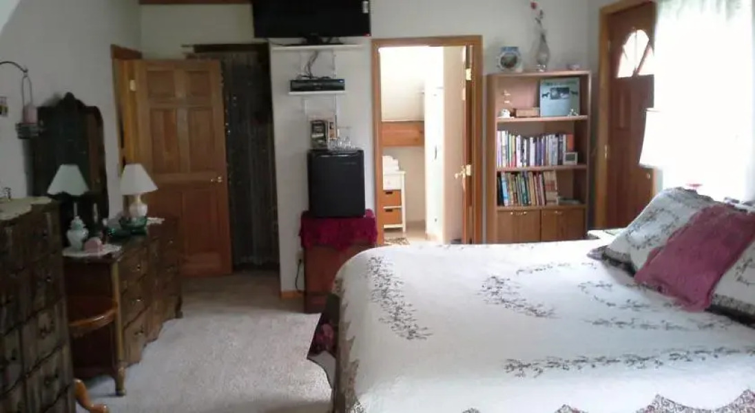 Powder Creek Ranch Bed and Breakfast