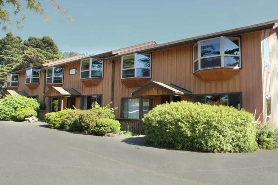 Ireland's Rustic Lodges