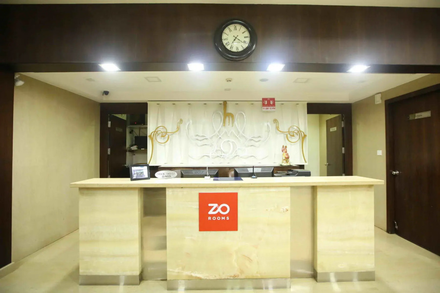 OYO Premium Brigade Road 2