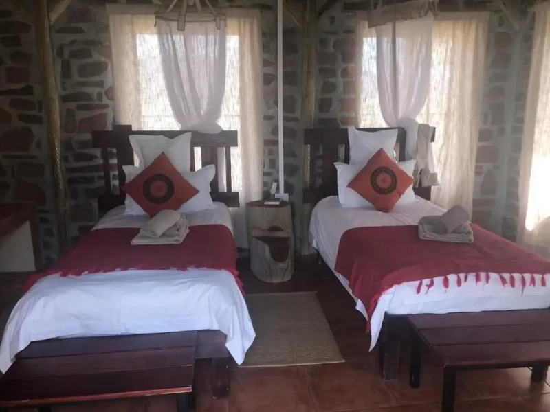 Tsauchab River Lodge