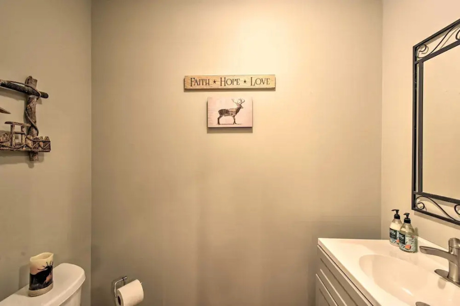 Coosawattee River Resort Home Mins From Blue Ridge