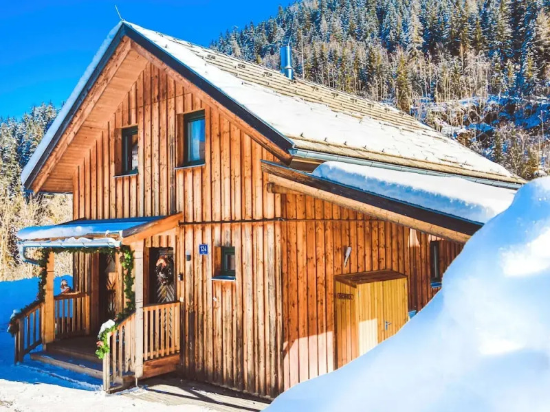 Charming Chalet With Terrace