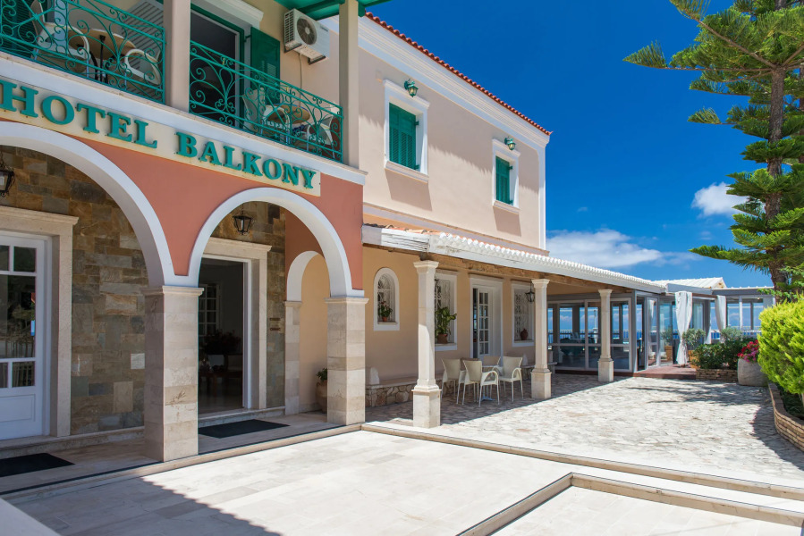 Balcony Hotel - Adults Only