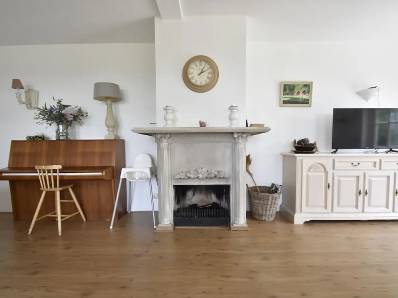 Dutch Farmhouse for 12 People in Picturesque Schoorl With Views Across the Dunes