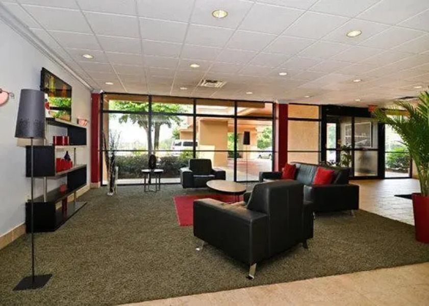 Clarion Atlanta Airport South