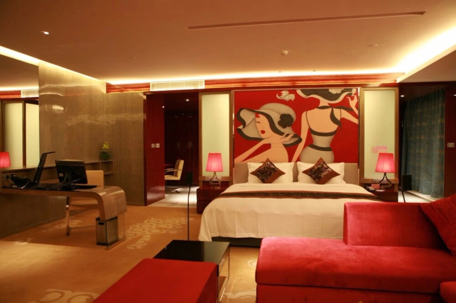 East Lake International Hotel