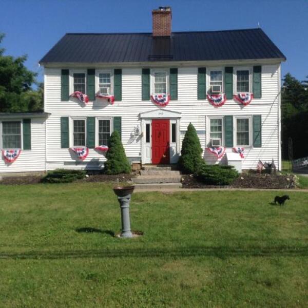 1810 House Bed & Breakfast