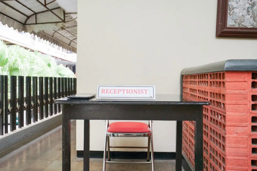 OYO Life 2090 Ratna Backpacker Syariah