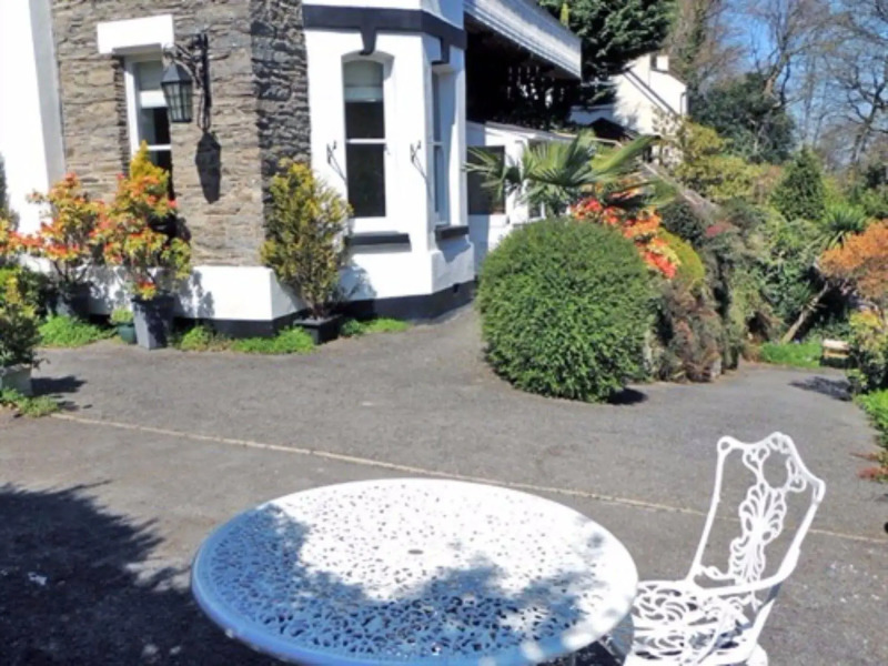 Woodlands Guest House