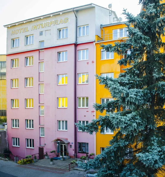 Hotel Inturprag
