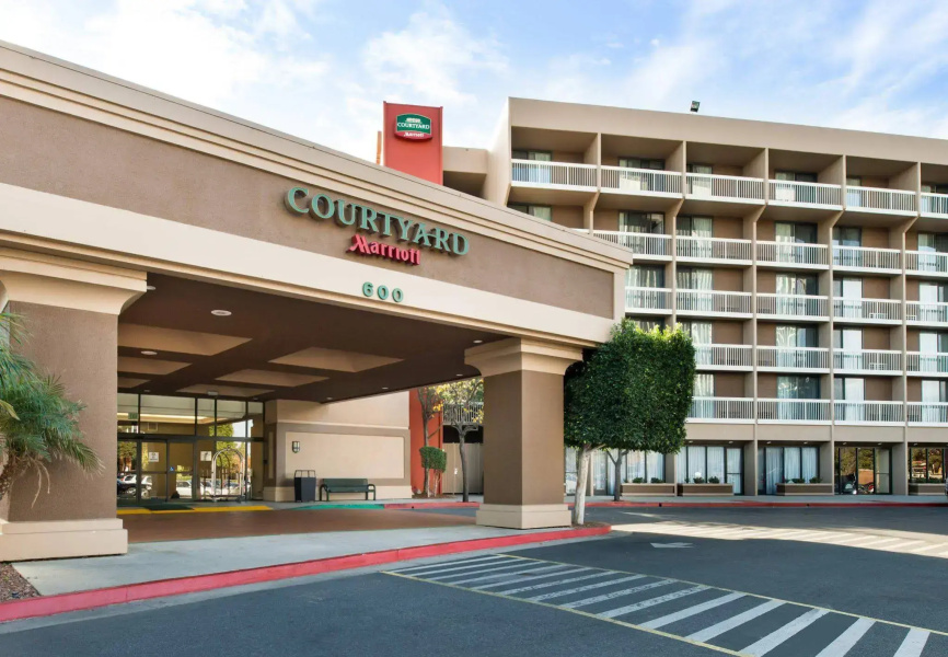 Holiday Inn Oxnard – Ventura by IHG