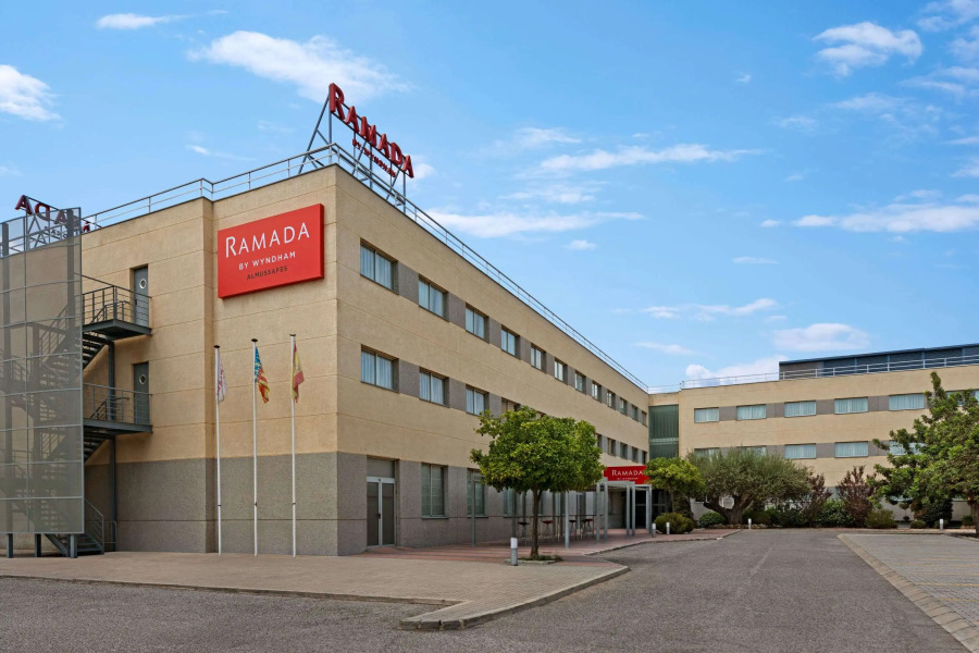 Ramada by Wyndham Valencia Almussafes